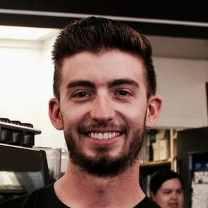 Meet your Posher, Elliot